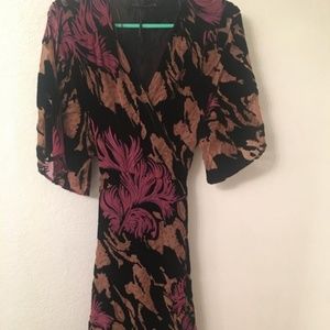 Beautiful Dress 43 inches front part of dress the